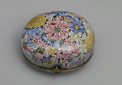 图片[2]-Oval painted enamel box with floral decoration, Yongzheng reign (1723-1735), Qing dynasty-China Archive